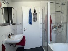 Bad Toplage Haunstetten - moderne Maisonette - gro�er Balkon