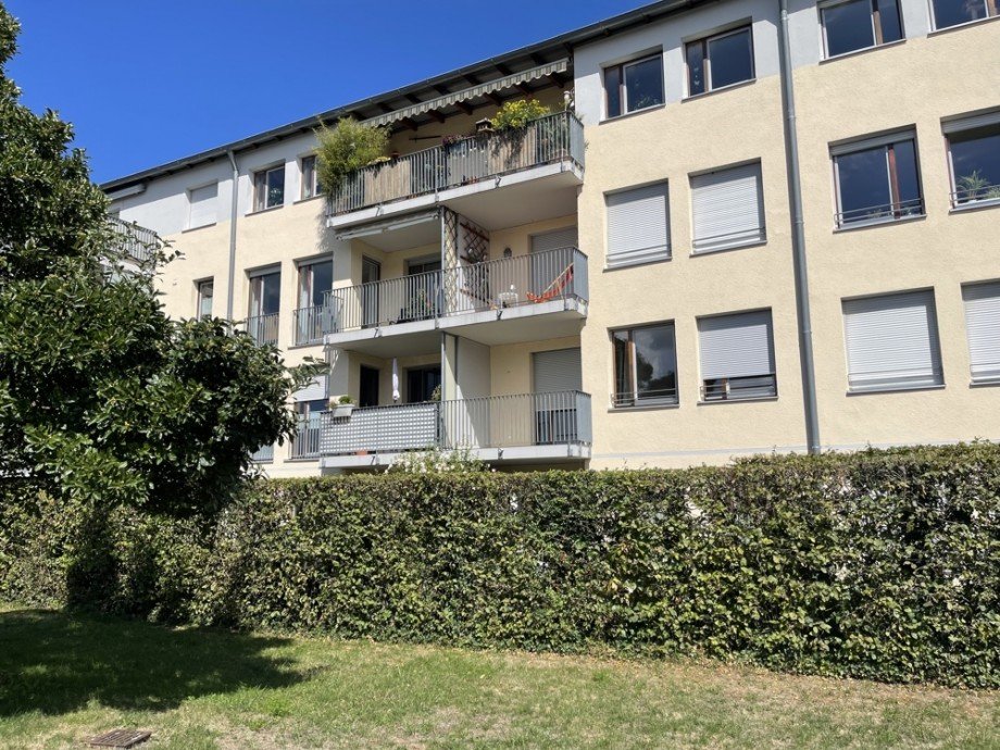 Hausansicht Etagenwohnung Augsburg