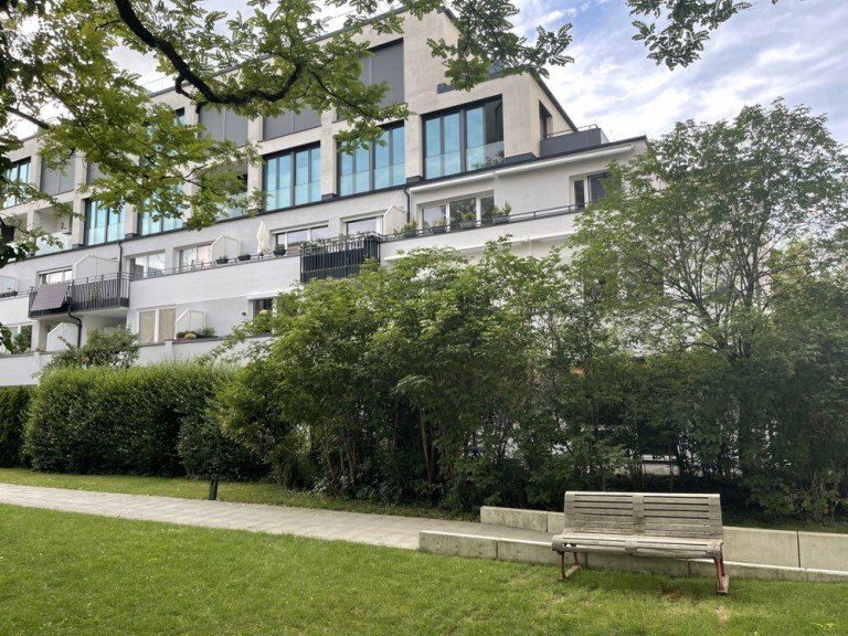  M�nchen Erdgeschosswohnung Vierzimmerwohnung mit Terrasse N�he Klinik Schwabing