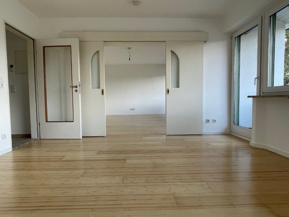 Wohnbereich mit Schiebet�ren Etagenwohnung M�nchen