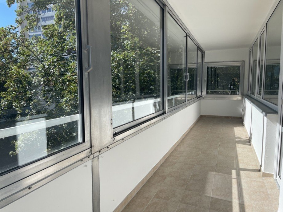 verglaster Balkon Etagenwohnung Augsburg