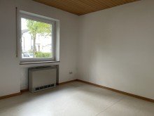 Kinderzimmer FREI! Renovierungsbed�rftige Wohnung Nahe Zentrum und Bahnhof