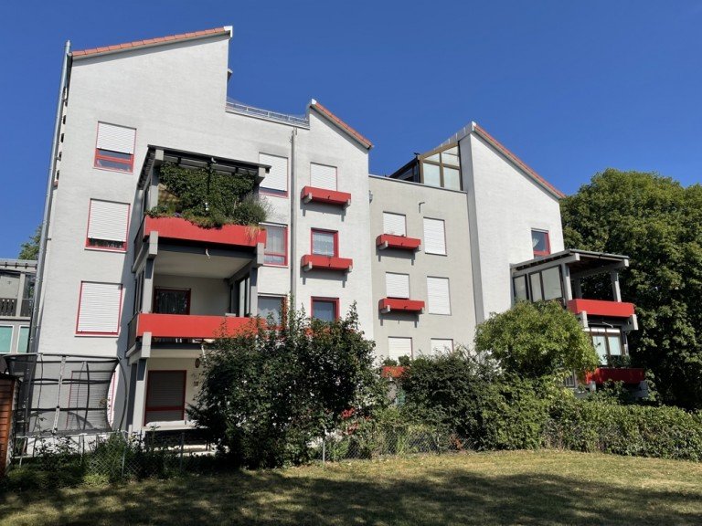 Hausansicht Augsburg / Haunstetten Etagenwohnung Sch�nes Wohnen hier` - gepflegte Wohnung mit Balkon in Augsburg-Haunstetten