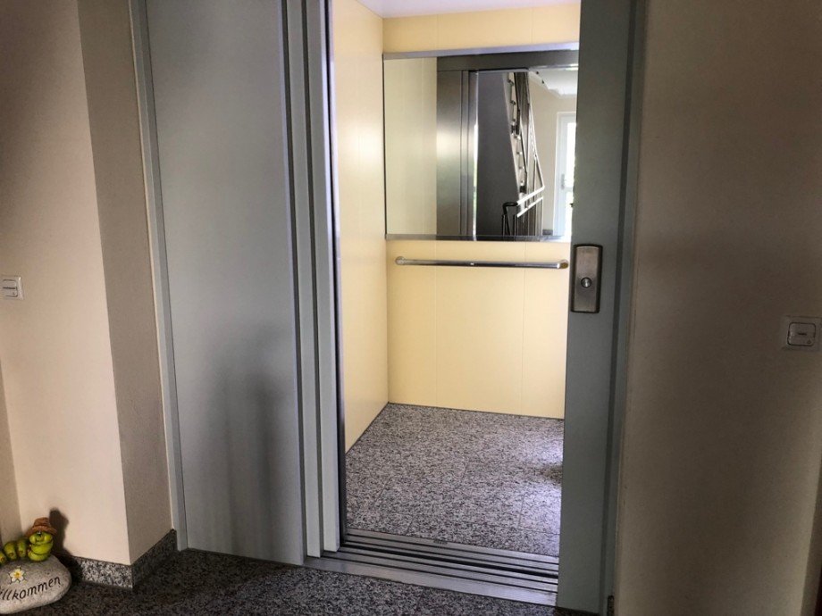 Aufzug Maisonettewohnung Augsburg / Haunstetten