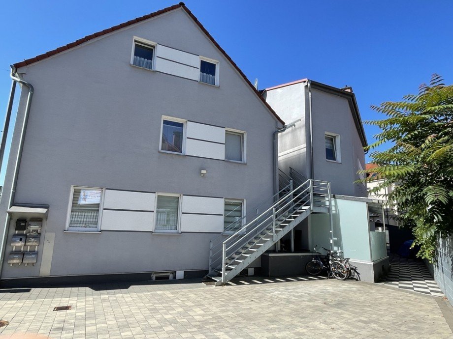 Hausansicht Dachgeschosswohnung Augsburg