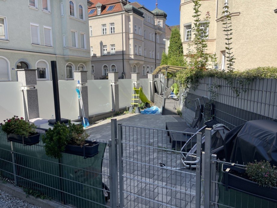 Garten-/Terrassenfl�che Dachgeschosswohnung Augsburg