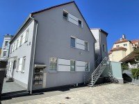 Hauptbild DG-Wohnung (ca. 2015 ausgebaut) mit eigenem Garten-/Terrassenanteil und Stellplatz im Antonsviertel