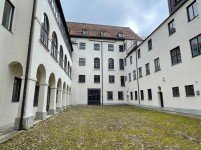 Hauptbild Höhmannhaus - Wohnen in historischen Gemäuern in der Maximilianstraße